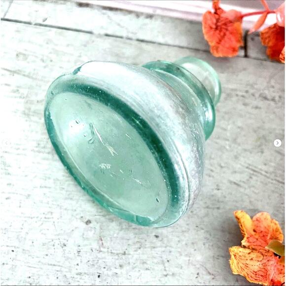 Vintage Blue Green Glass Ink Bottle Inkwell - Picture 6 of 7